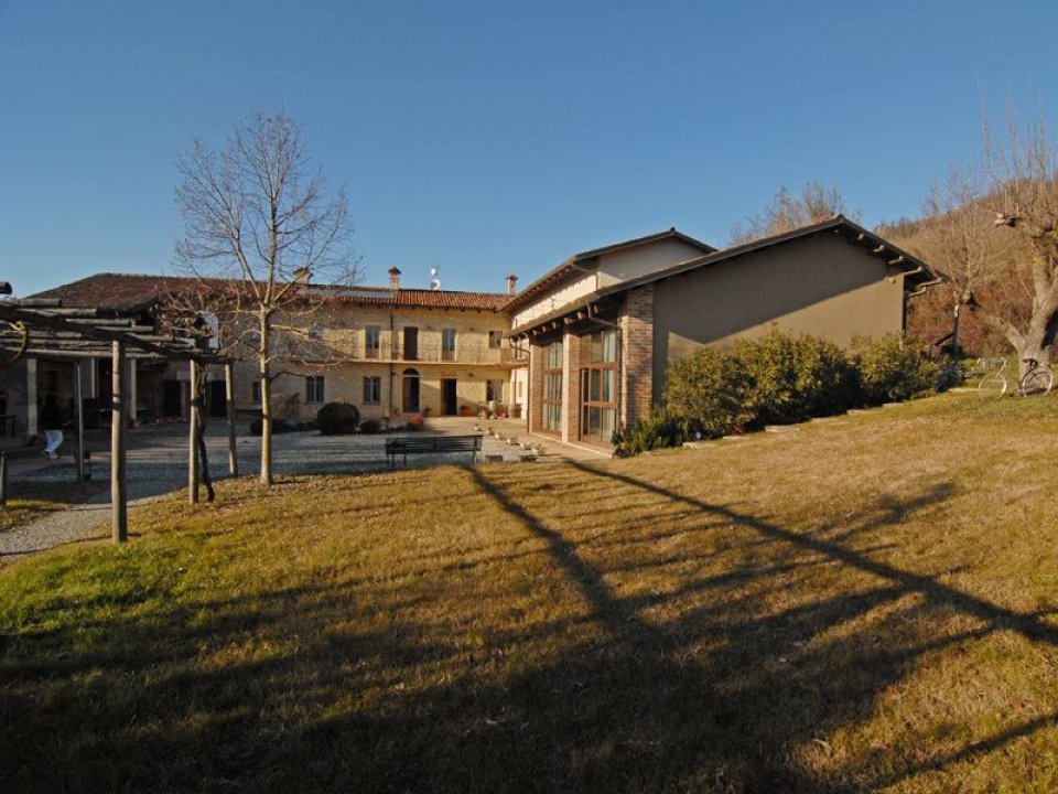 Para venda casale in zona tranquila Novello Piemonte foto 40