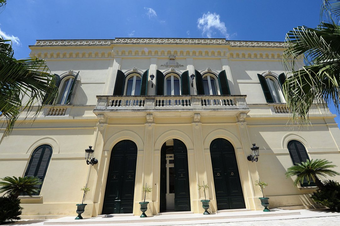 Se vende palacio in ciudad Alessano Puglia foto 6