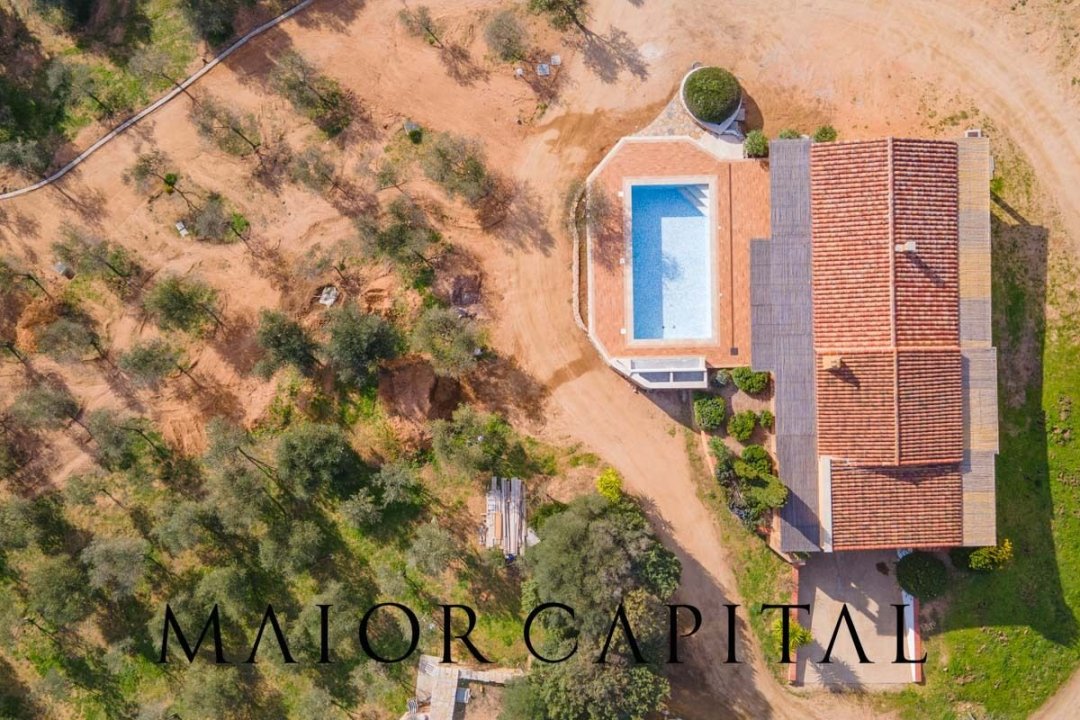 Se vende villa in zona tranquila Olbia Sardegna foto 27