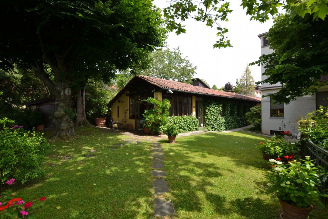 For sale villa in quiet zone Pollone Piemonte foto 8