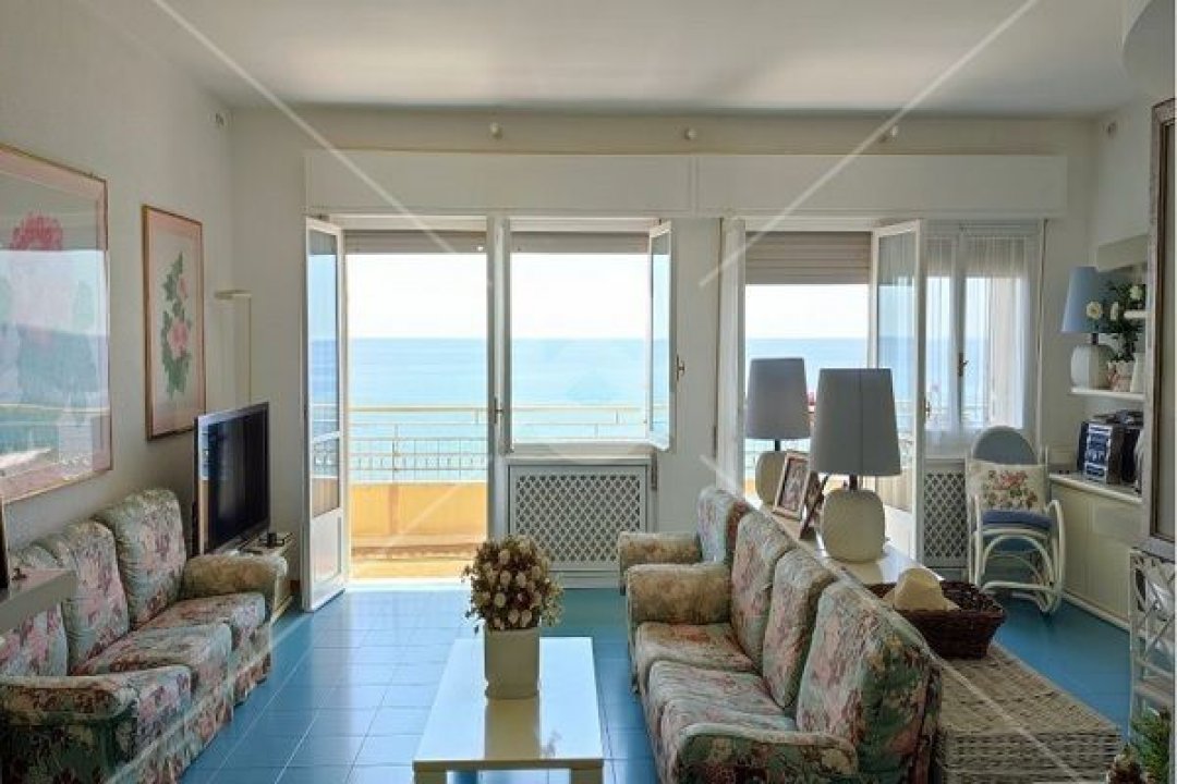 For sale penthouse by the sea Finale Ligure Liguria foto 2