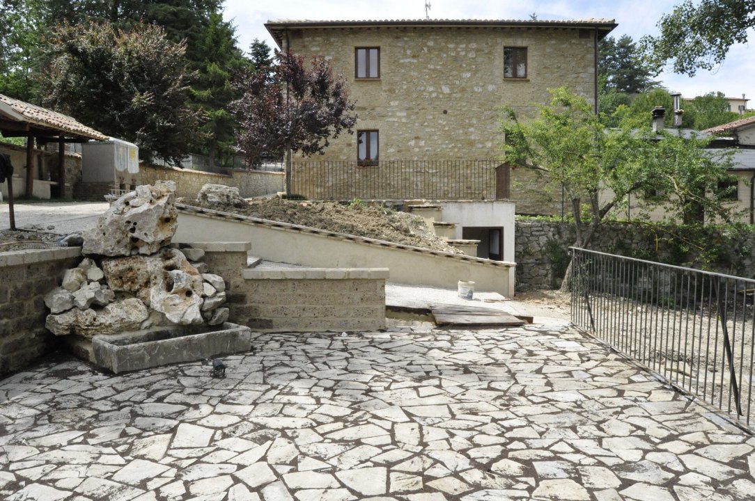 For sale cottage in quiet zone Gubbio Umbria foto 6
