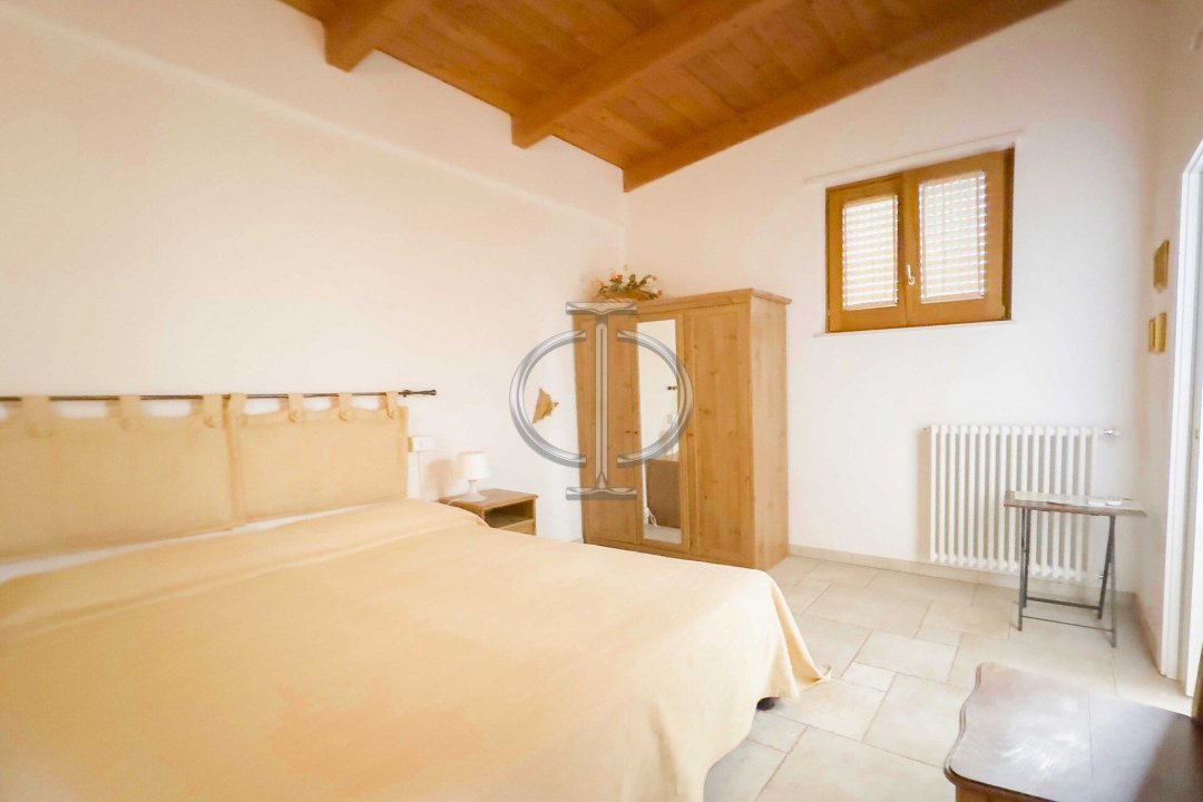 Para venda transação imobiliária in zona tranquila Bisceglie Puglia foto 22