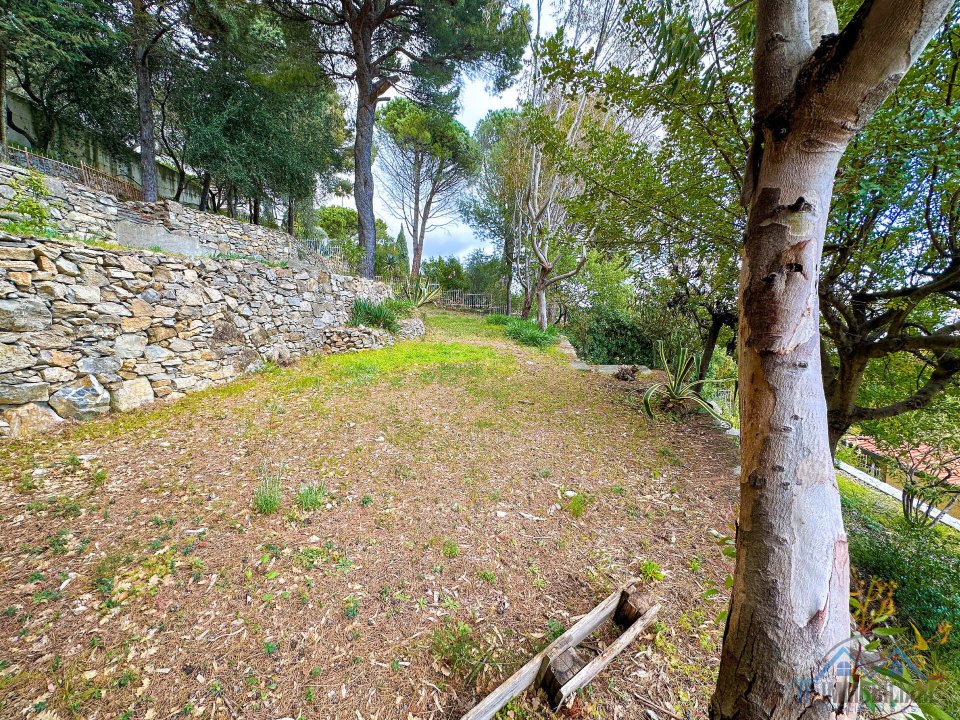 For sale villa in quiet zone Andora Liguria foto 32