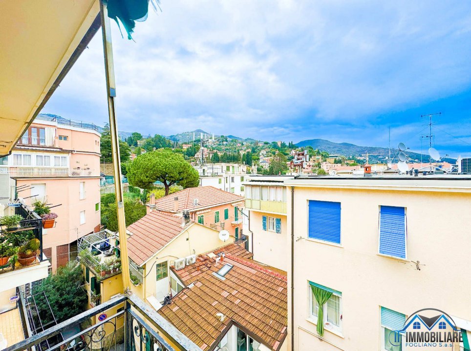 For sale flat in quiet zone Alassio Liguria foto 21