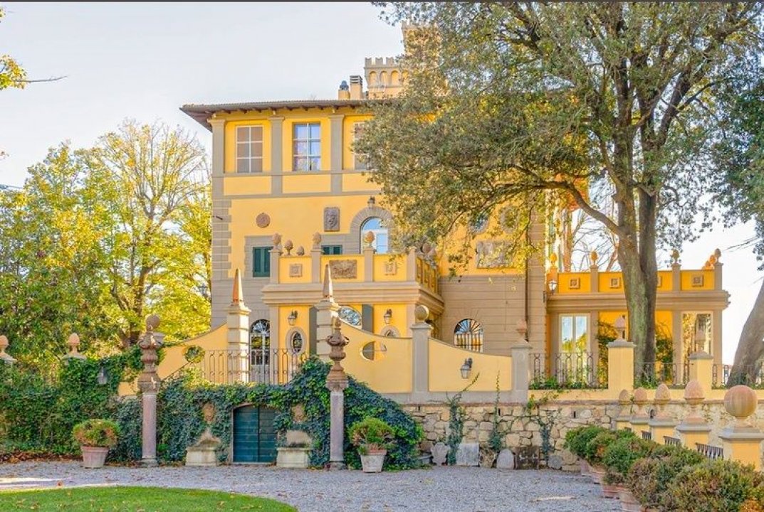 Se vende villa in zona tranquila  Toscana foto 3