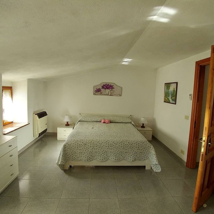 Short rent flat in quiet zone Barano d´Ischia Campania foto 3