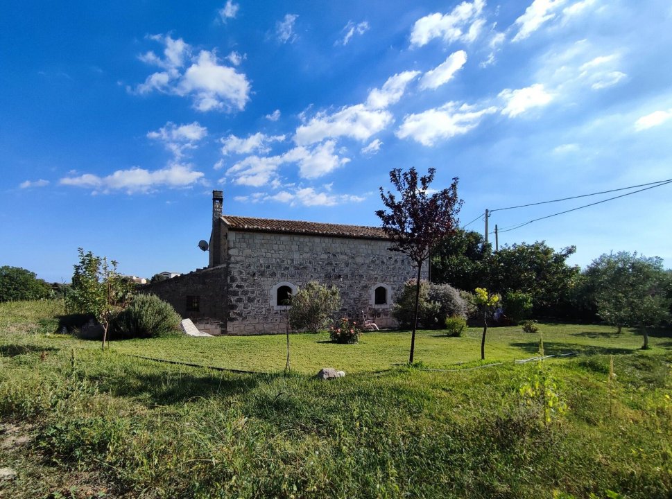 Se vende villa in montaña Rosolini Sicilia foto 5