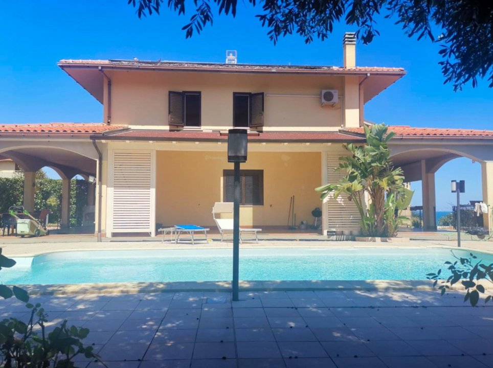 For sale villa in quiet zone Termoli Molise foto 14