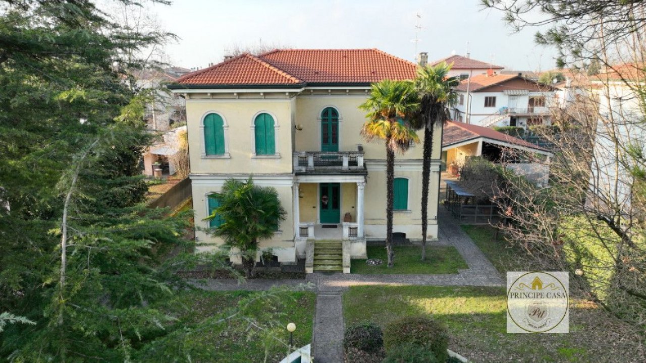 Se vende villa in ciudad Este Veneto foto 31