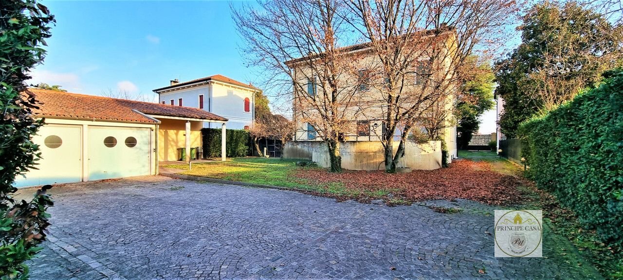 Se vende villa in ciudad Este Veneto foto 3