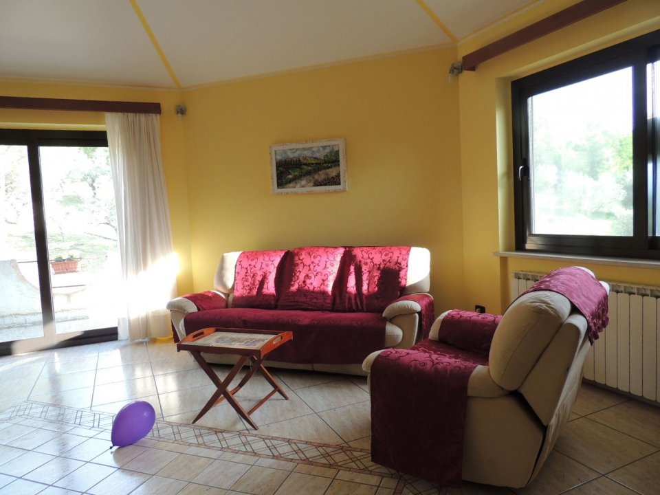 A vendre villa in zone tranquille San Valentino in Abruzzo Citeriore Abruzzo foto 13