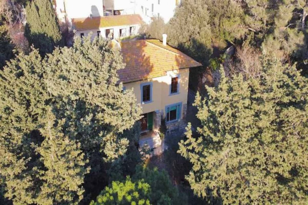 Se vende villa in zona tranquila Rosignano Marittimo Toscana foto 7