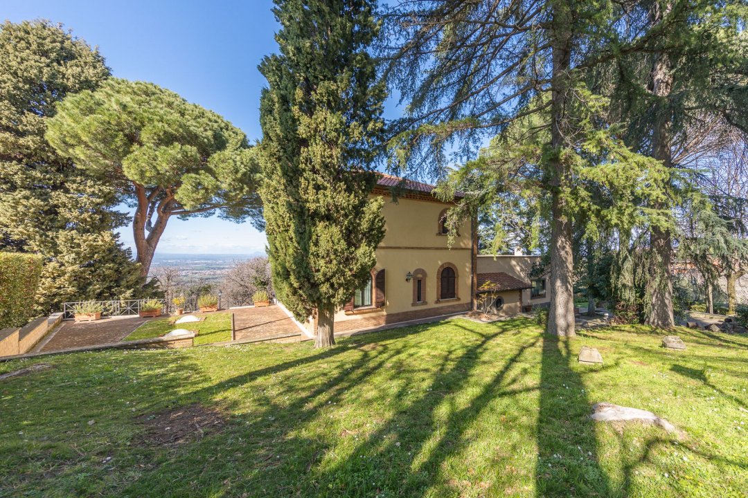 Se vende villa in zona tranquila Frascati Lazio foto 11