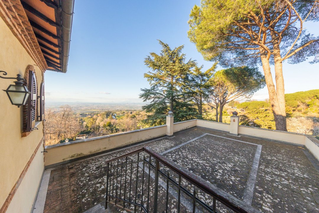 Se vende villa in zona tranquila Frascati Lazio foto 46