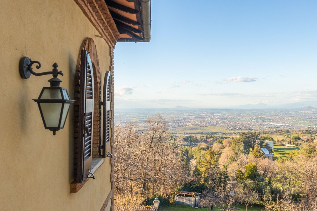 Se vende villa in zona tranquila Frascati Lazio foto 47