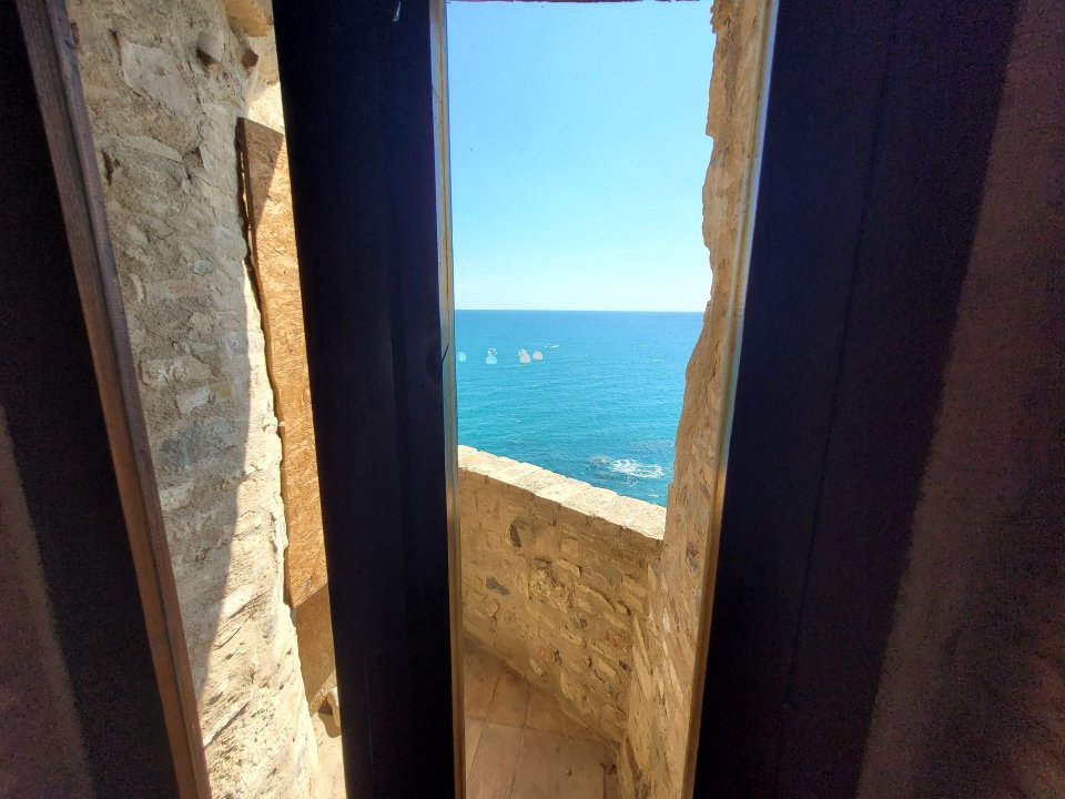 Se vende castillo by the mar Roseto Capo Spulico Calabria foto 11