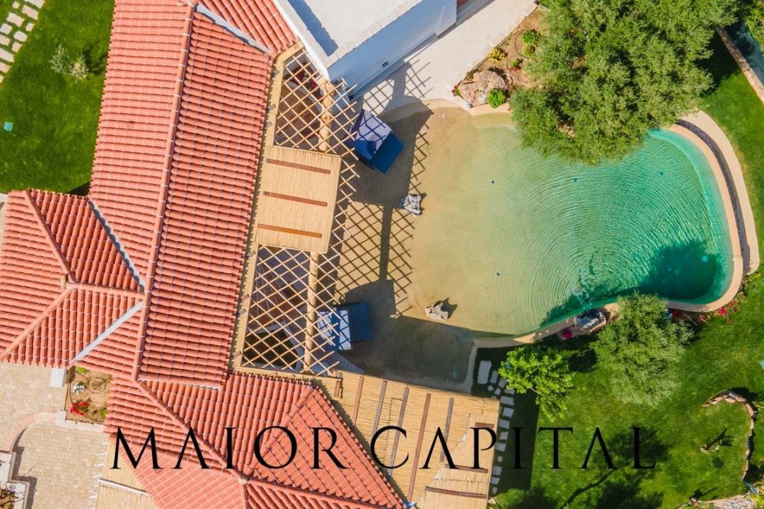 A vendre villa in  Loiri Porto San Paolo Sardegna foto 1