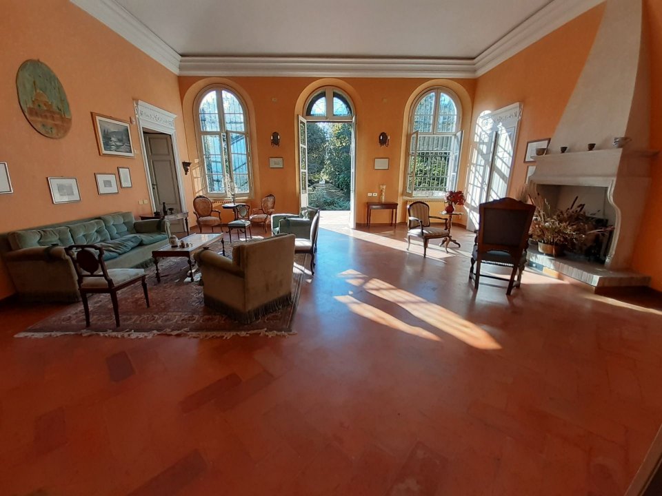 For sale villa in quiet zone Reggio Nell´Emilia Emilia-Romagna foto 4