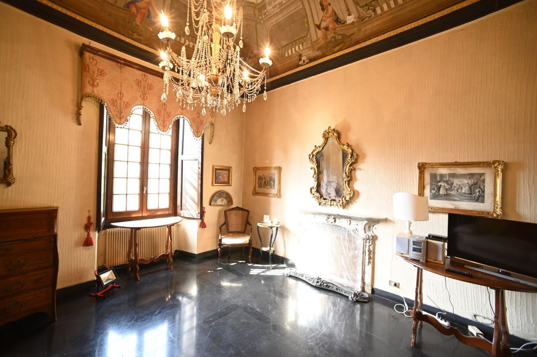 A vendre château in zone tranquille Isola del Cantone Liguria foto 7