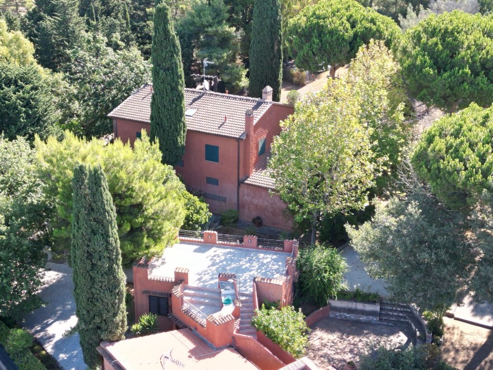 Se vende villa in zona tranquila Campiglia Marittima Toscana foto 71