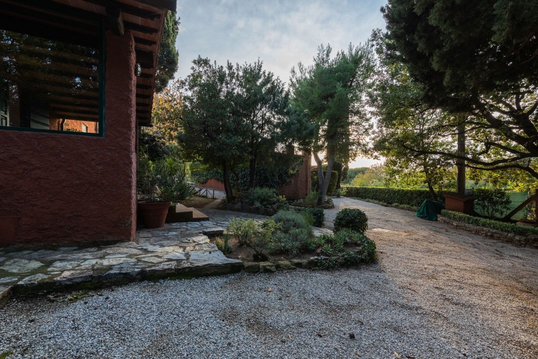 Se vende villa in zona tranquila Campiglia Marittima Toscana foto 11