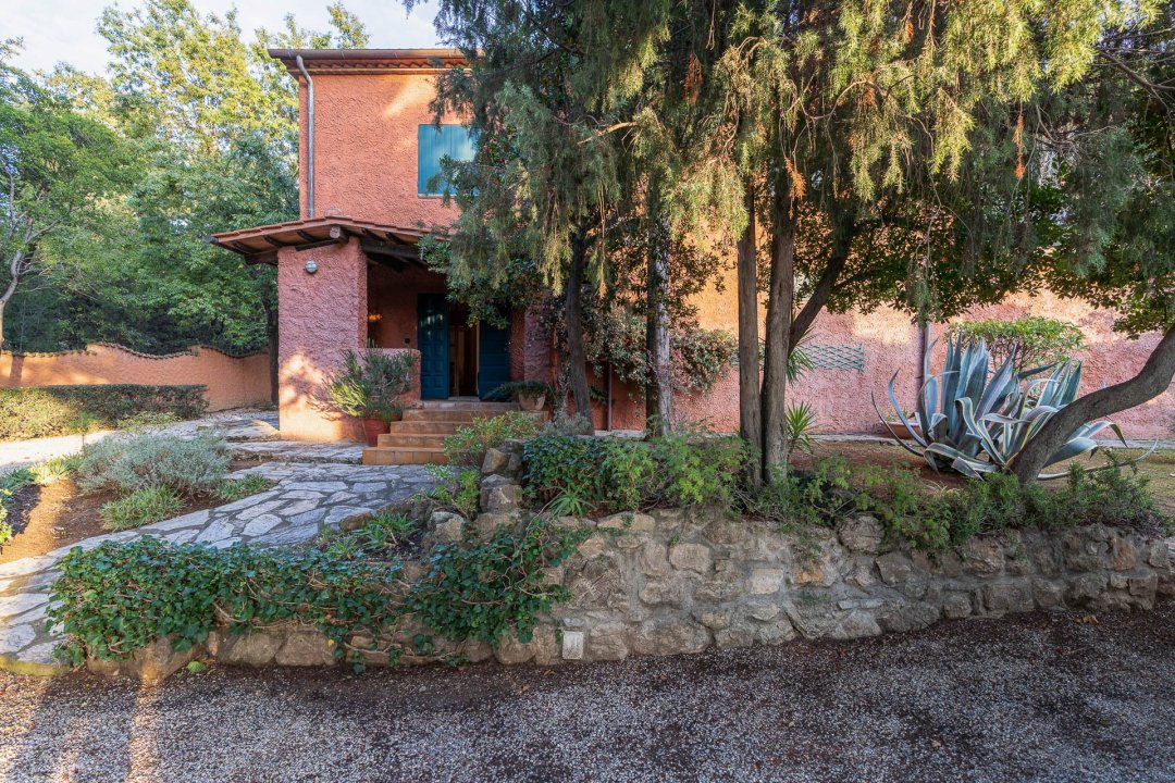 A vendre villa in zone tranquille Campiglia Marittima Toscana foto 2