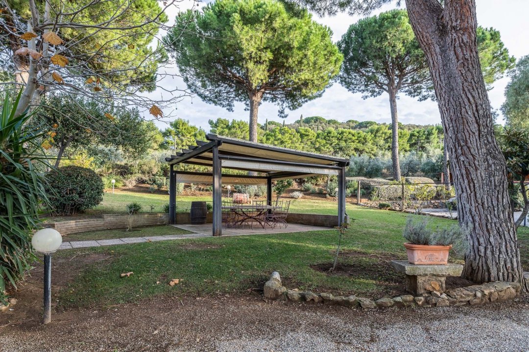 Se vende villa in zona tranquila Campiglia Marittima Toscana foto 23
