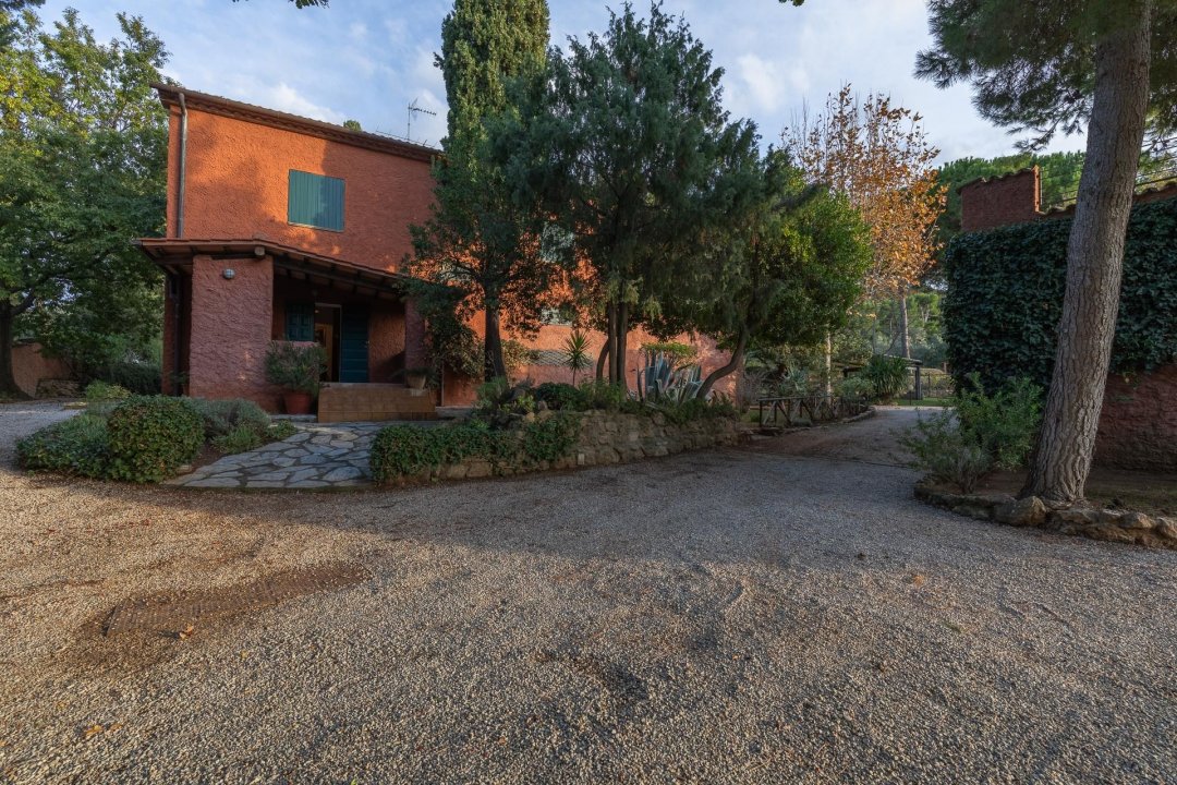 A vendre villa in zone tranquille Campiglia Marittima Toscana foto 9