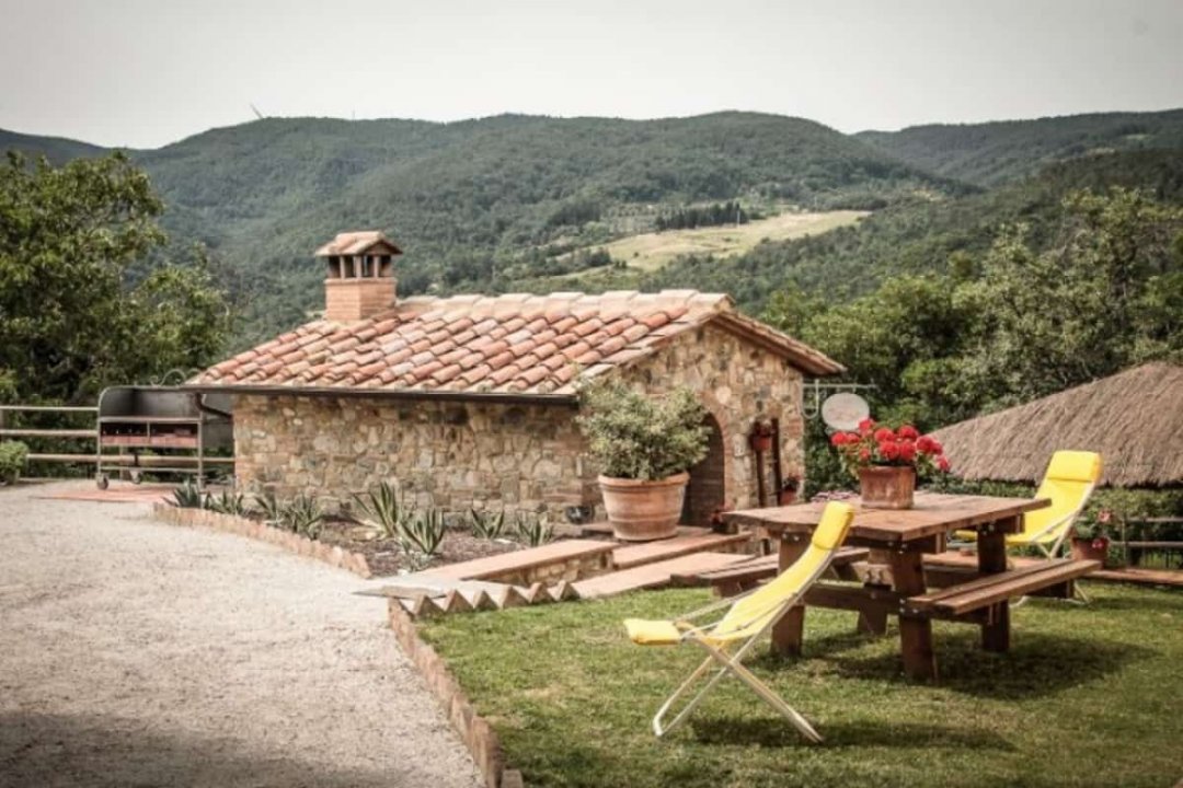 Para venda casale in zona tranquila Chianni Toscana foto 10