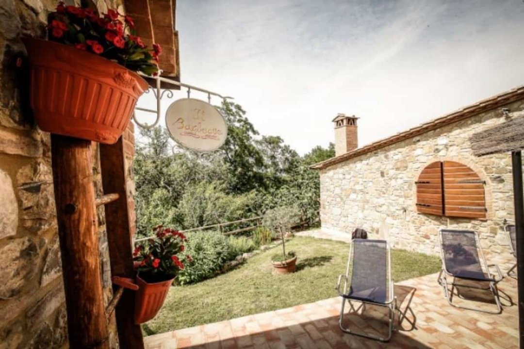 Para venda casale in zona tranquila Chianni Toscana foto 12