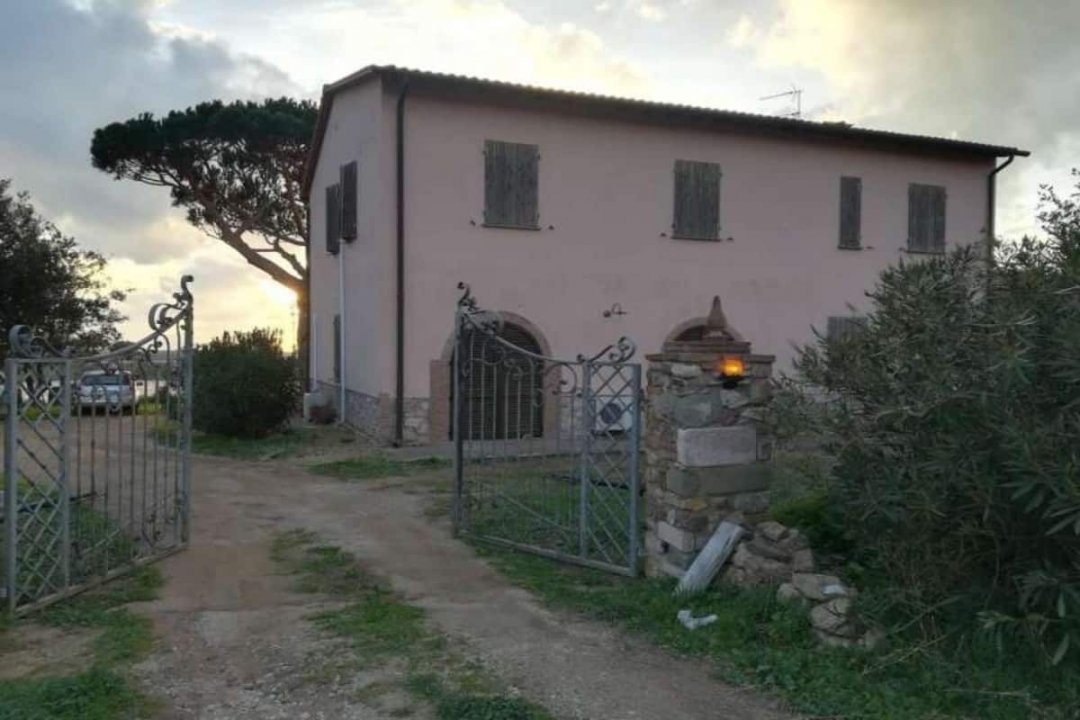 For sale villa by the sea Piombino Toscana foto 3