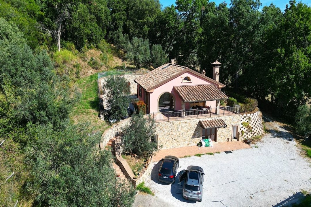 A vendre villa in zone tranquille Riparbella Toscana foto 2