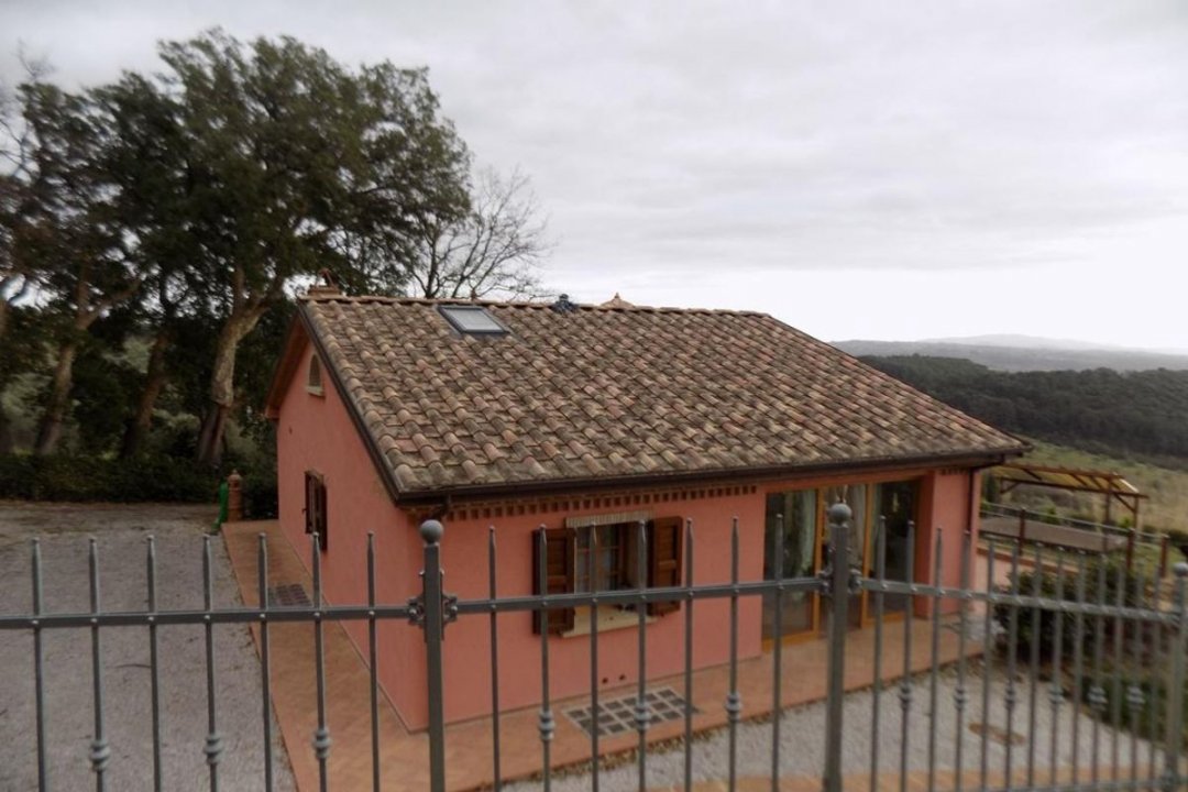 Se vende villa in zona tranquila Riparbella Toscana foto 36
