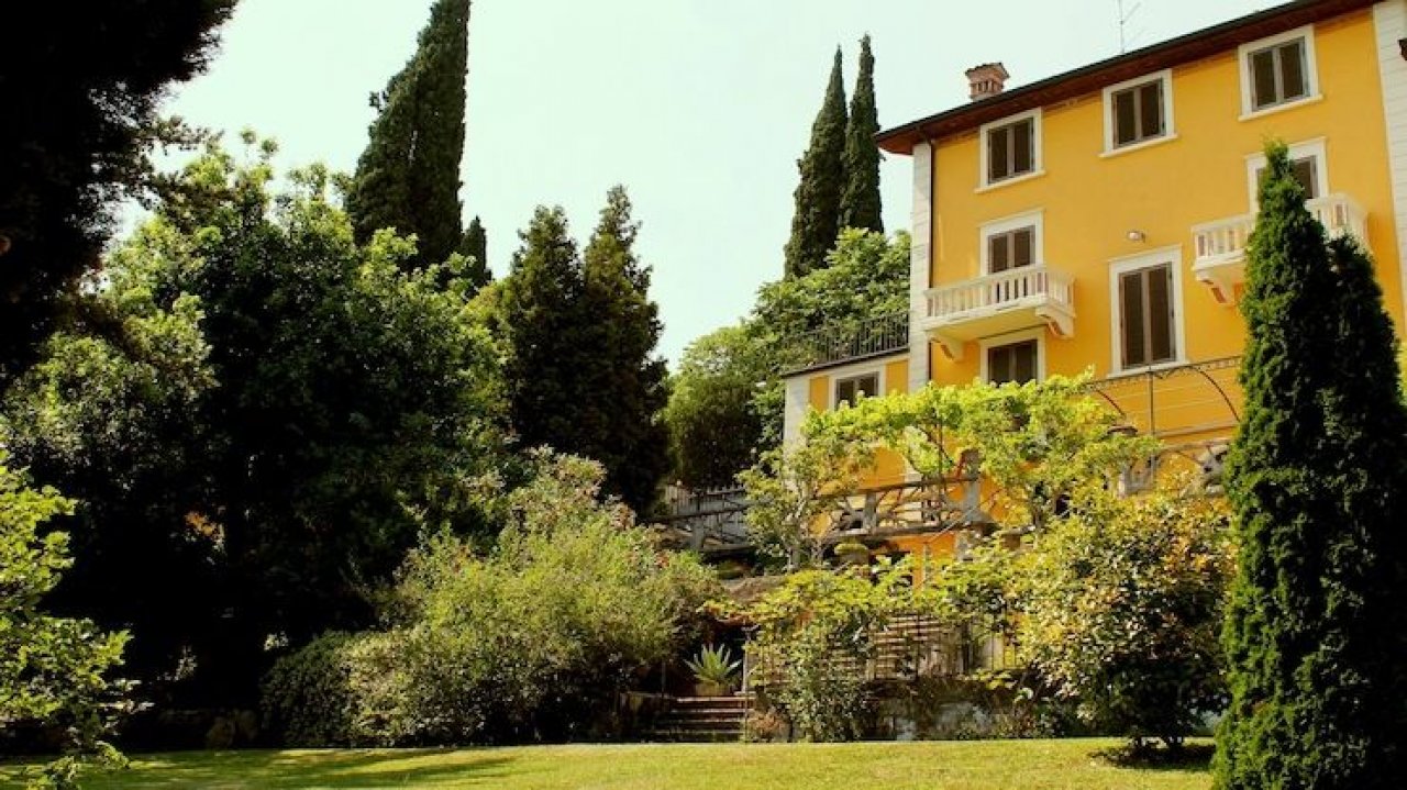 Alquiler corto villa by the lago Salò Lombardia foto 16