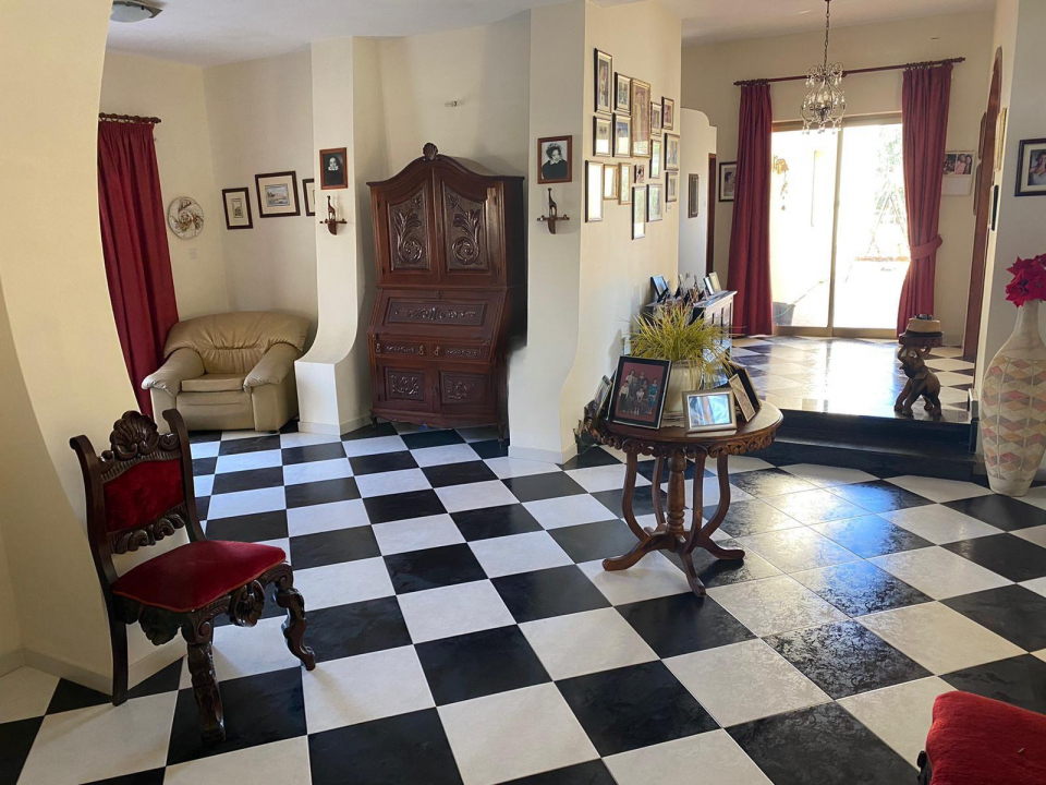 A vendre villa in zone tranquille Naxxar Northern foto 5