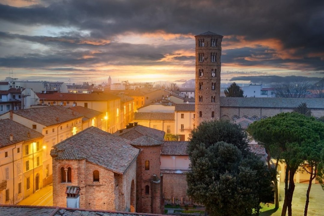 Para venda palácio in cidade Ravenna Emilia-Romagna foto 15