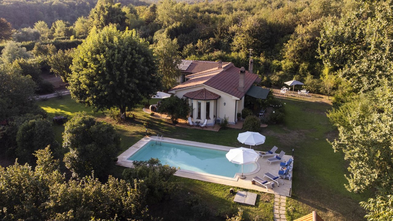 Kurzzeitmiete villa in ruhiges gebiet Capranica Lazio foto 1