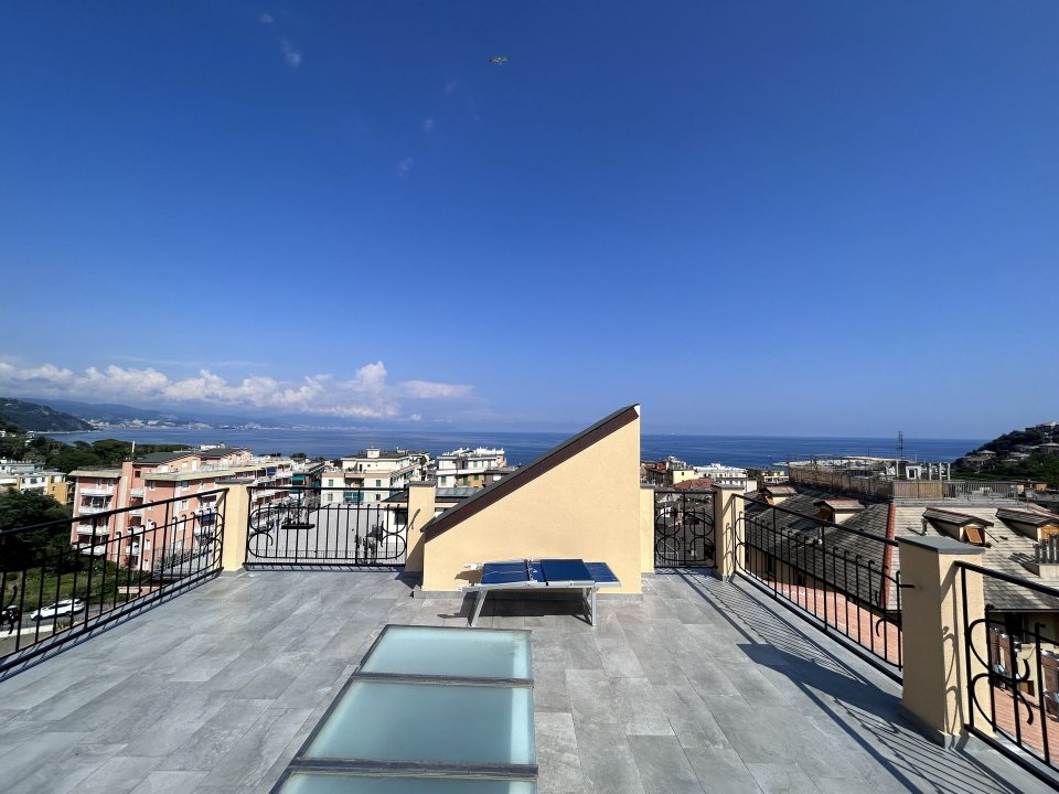 For sale apartment by the sea Arenzano Liguria foto 3
