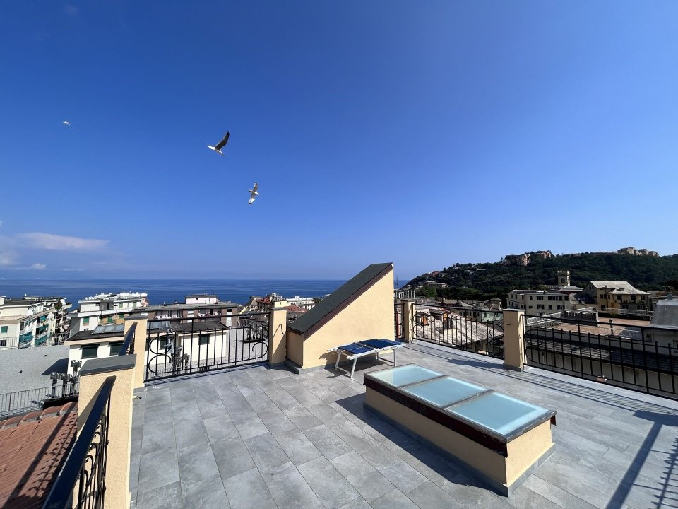 For sale apartment by the sea Arenzano Liguria foto 2