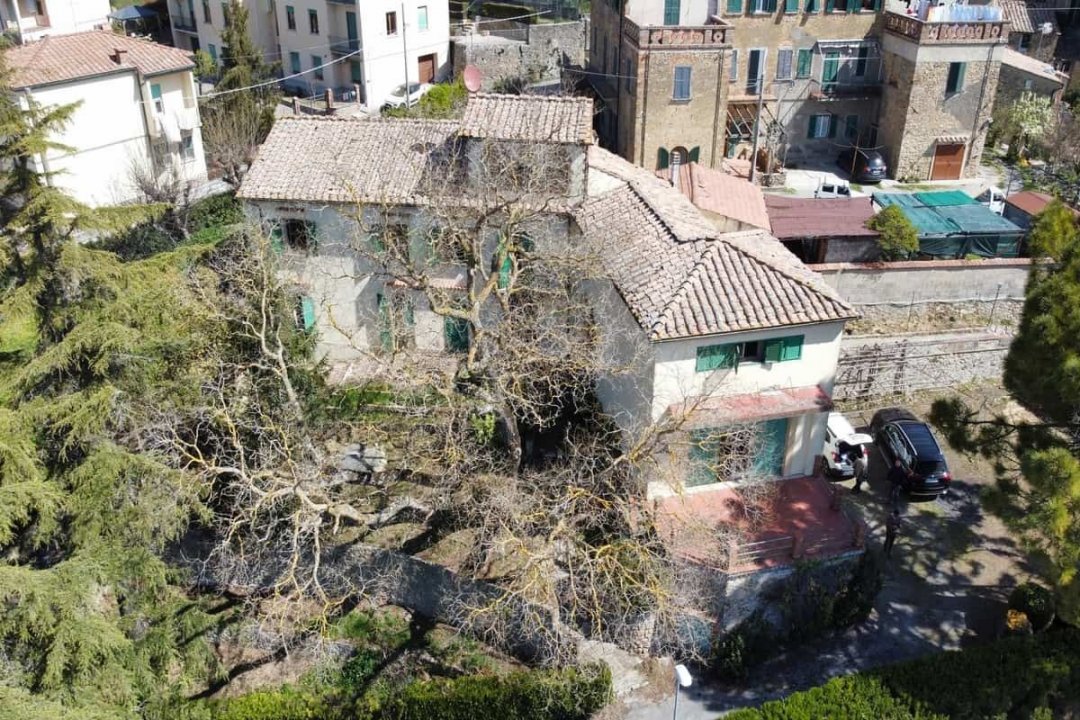 Para venda palácio in cidade Volterra Toscana foto 7