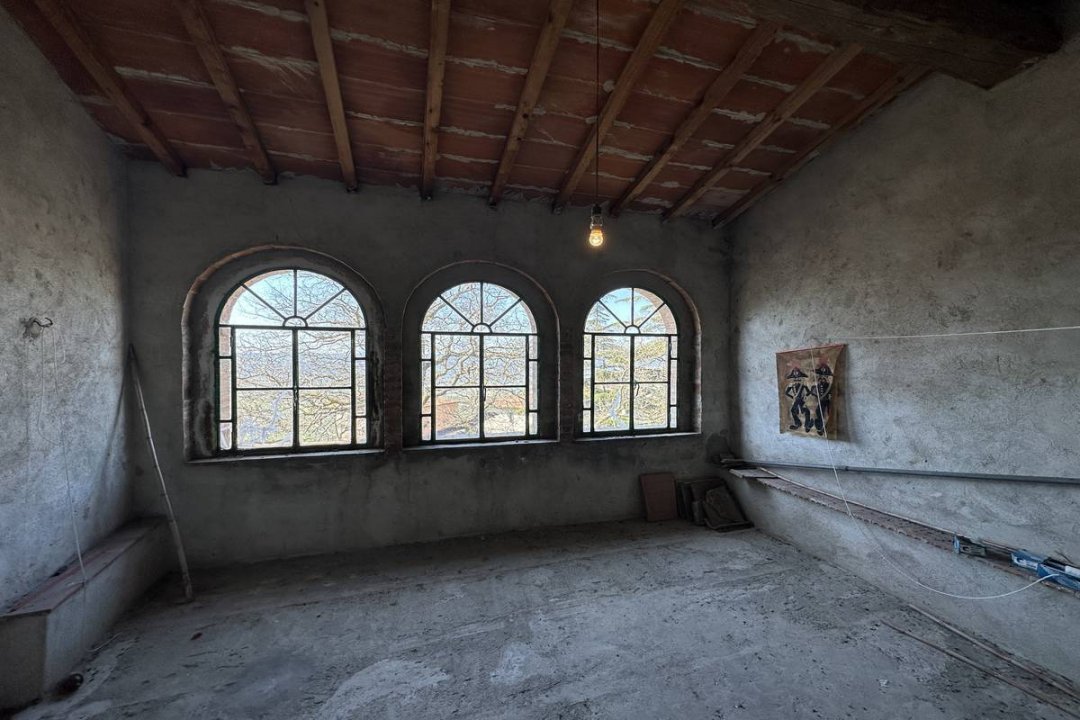 Se vende palacio in ciudad Volterra Toscana foto 31