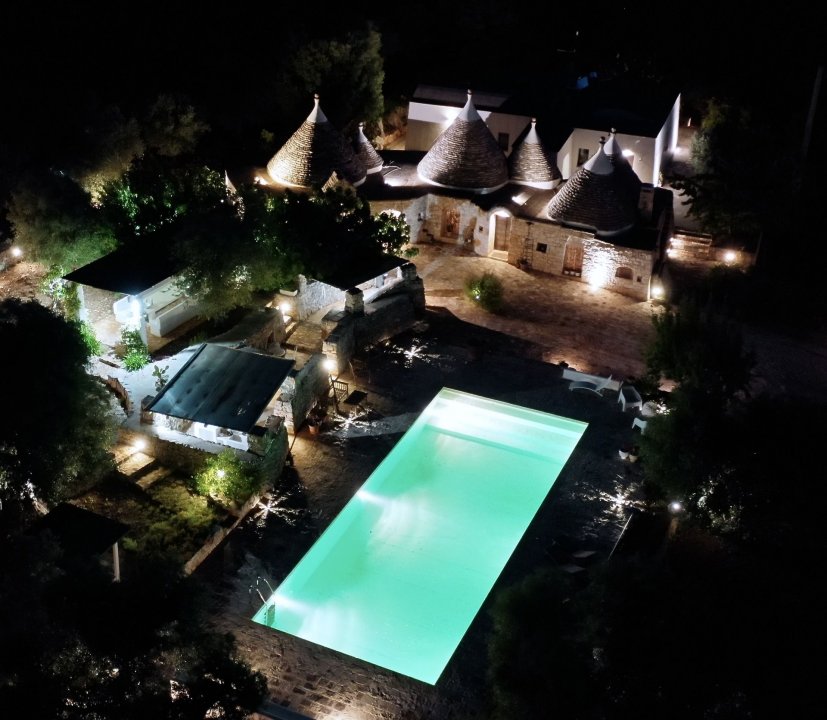 Se vende villa in zona tranquila Ceglie Messapica Puglia foto 1