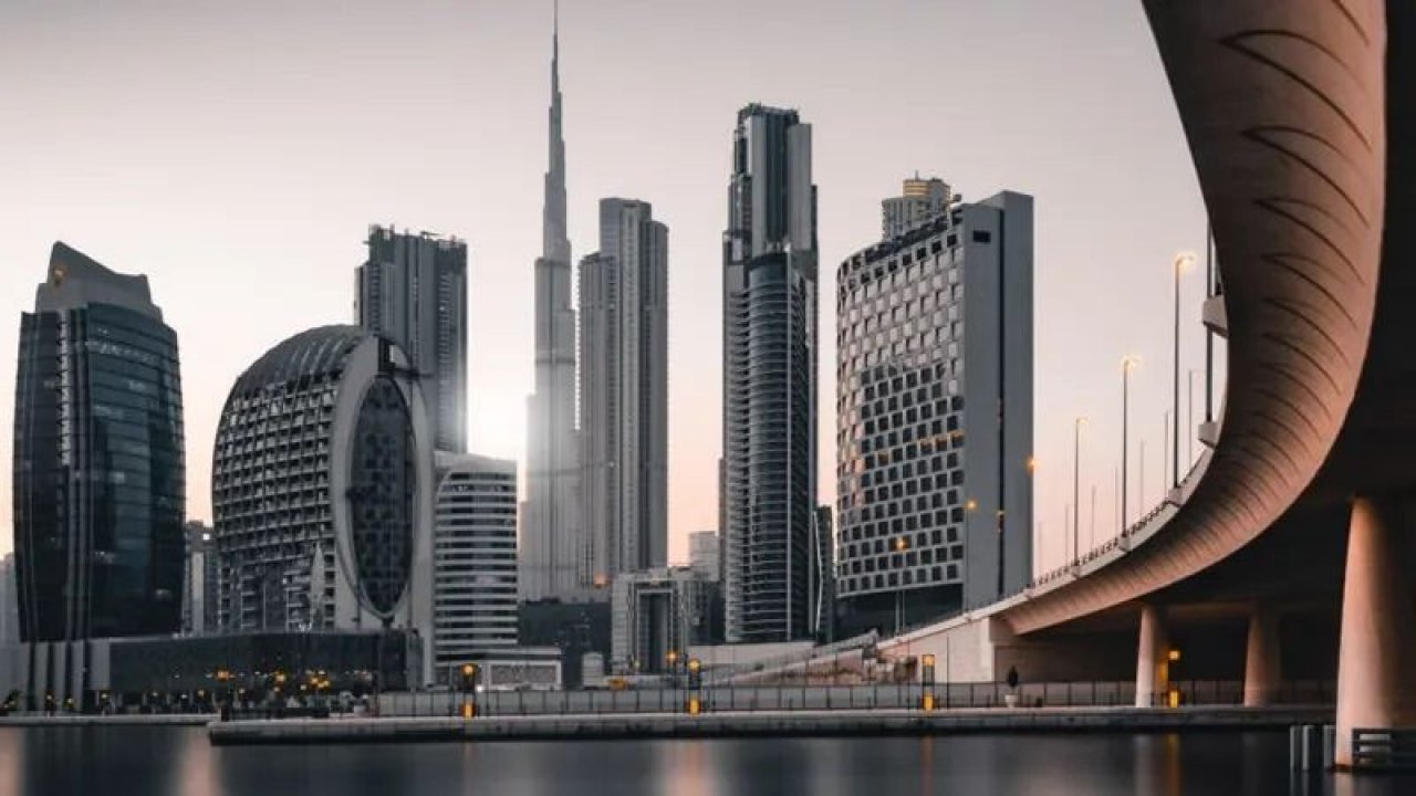 Para venda plano in cidade Dubai Dubai foto 3
