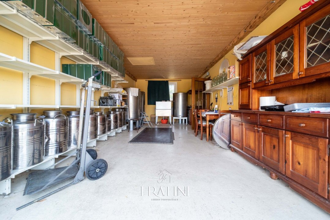 Se vende villa in zona tranquila Morrovalle Marche foto 59