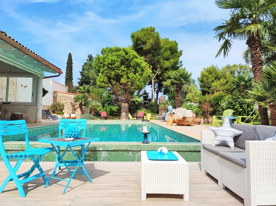 A vendre villa in zone tranquille Lecce Puglia foto 3