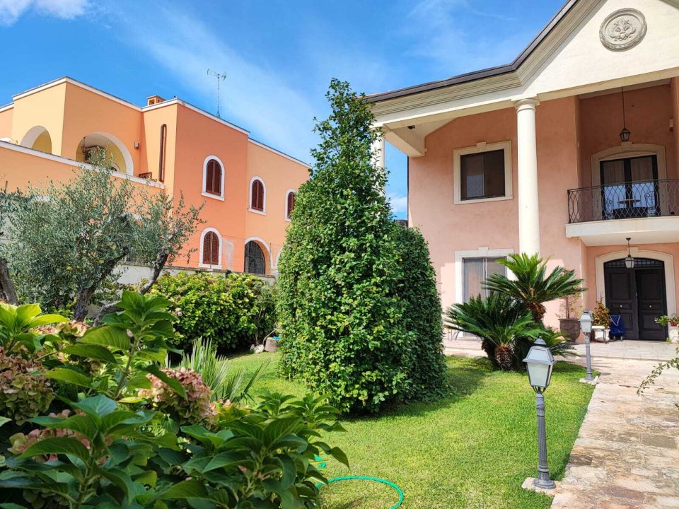 A vendre villa in zone tranquille Lecce Puglia foto 41