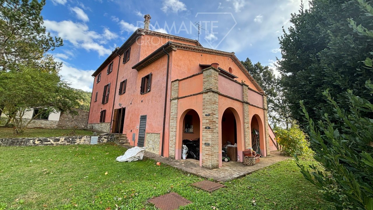 A vendre villa in zone tranquille Montone Umbria foto 17
