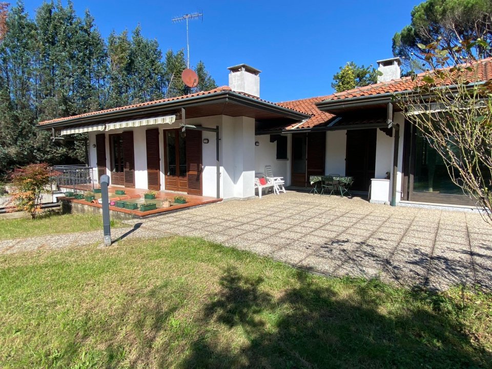Se vende villa in zona tranquila Serravalle Sesia Piemonte foto 5