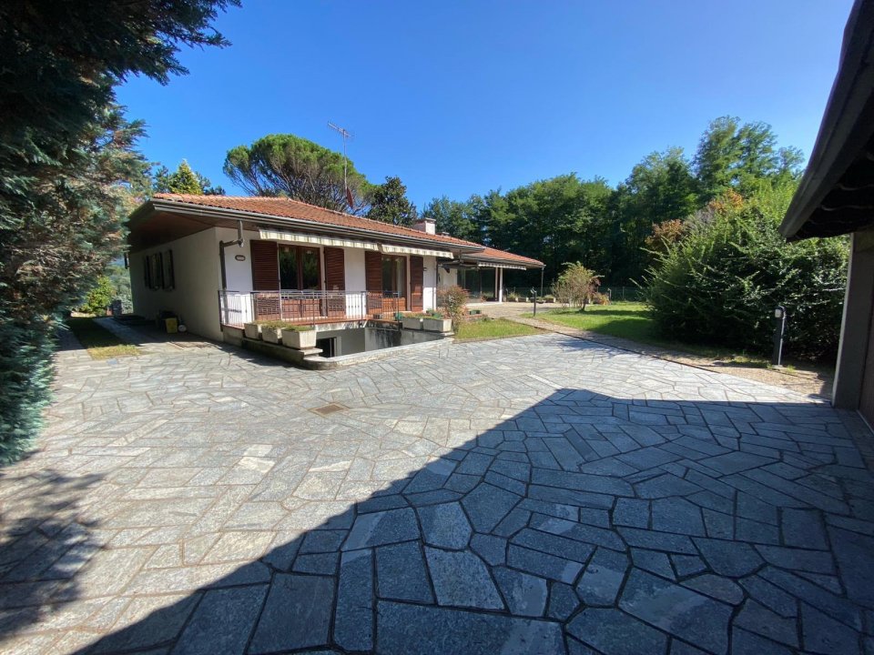 Se vende villa in zona tranquila Serravalle Sesia Piemonte foto 7